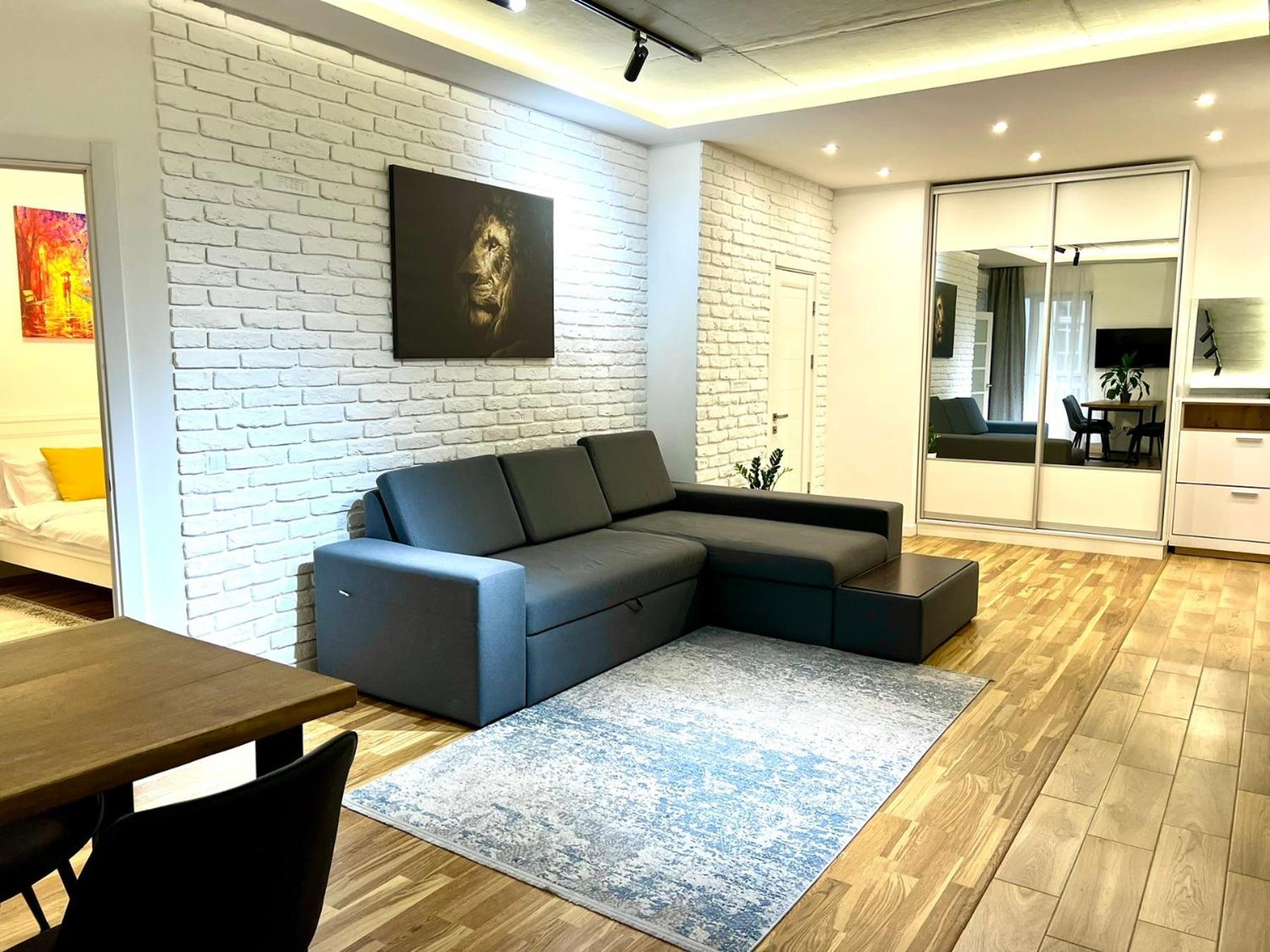 Osapart Comfortable Apartment In A Complex Great Britain Lviv Kültér fotó