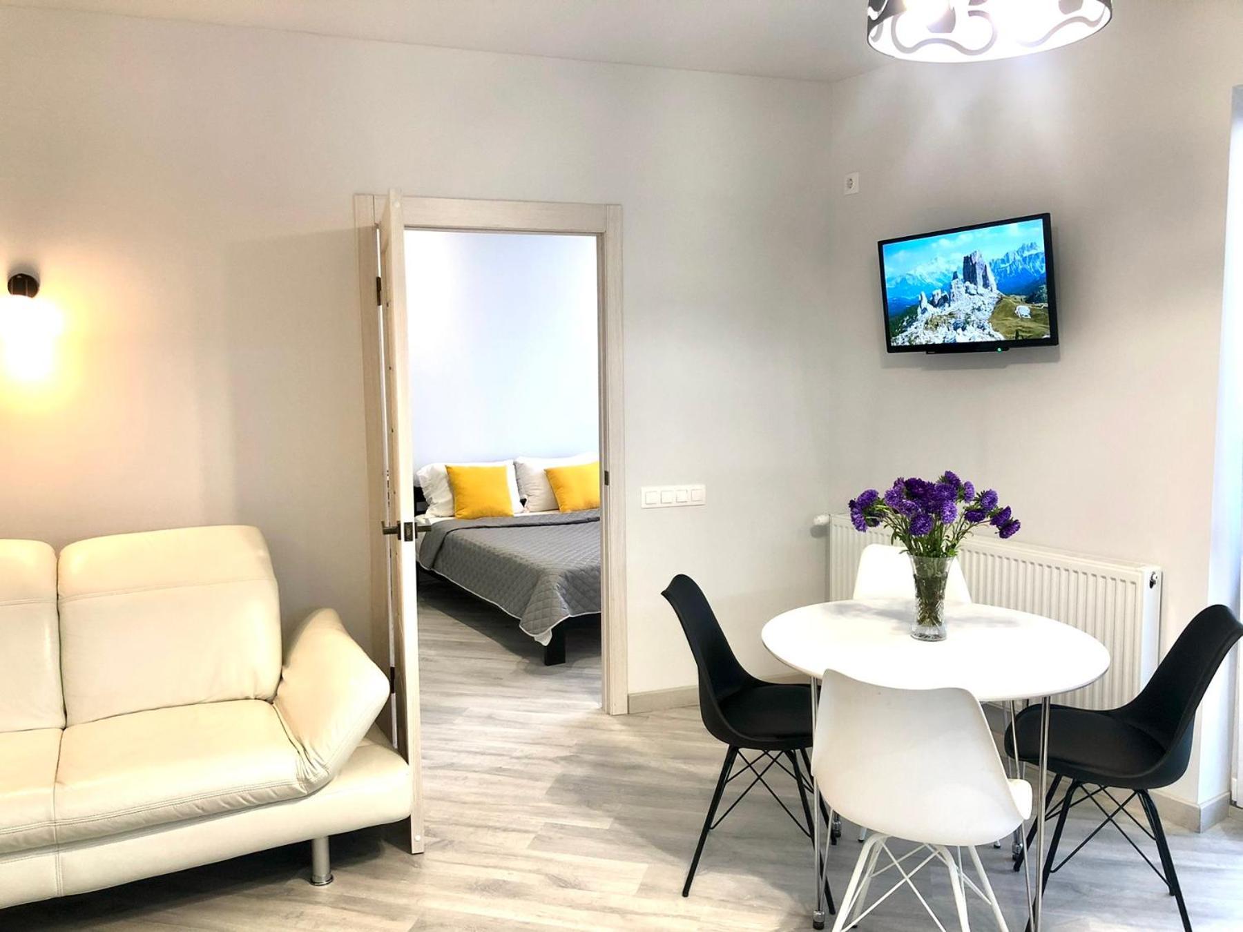Osapart Comfortable Apartment In A Complex Great Britain Lviv Kültér fotó