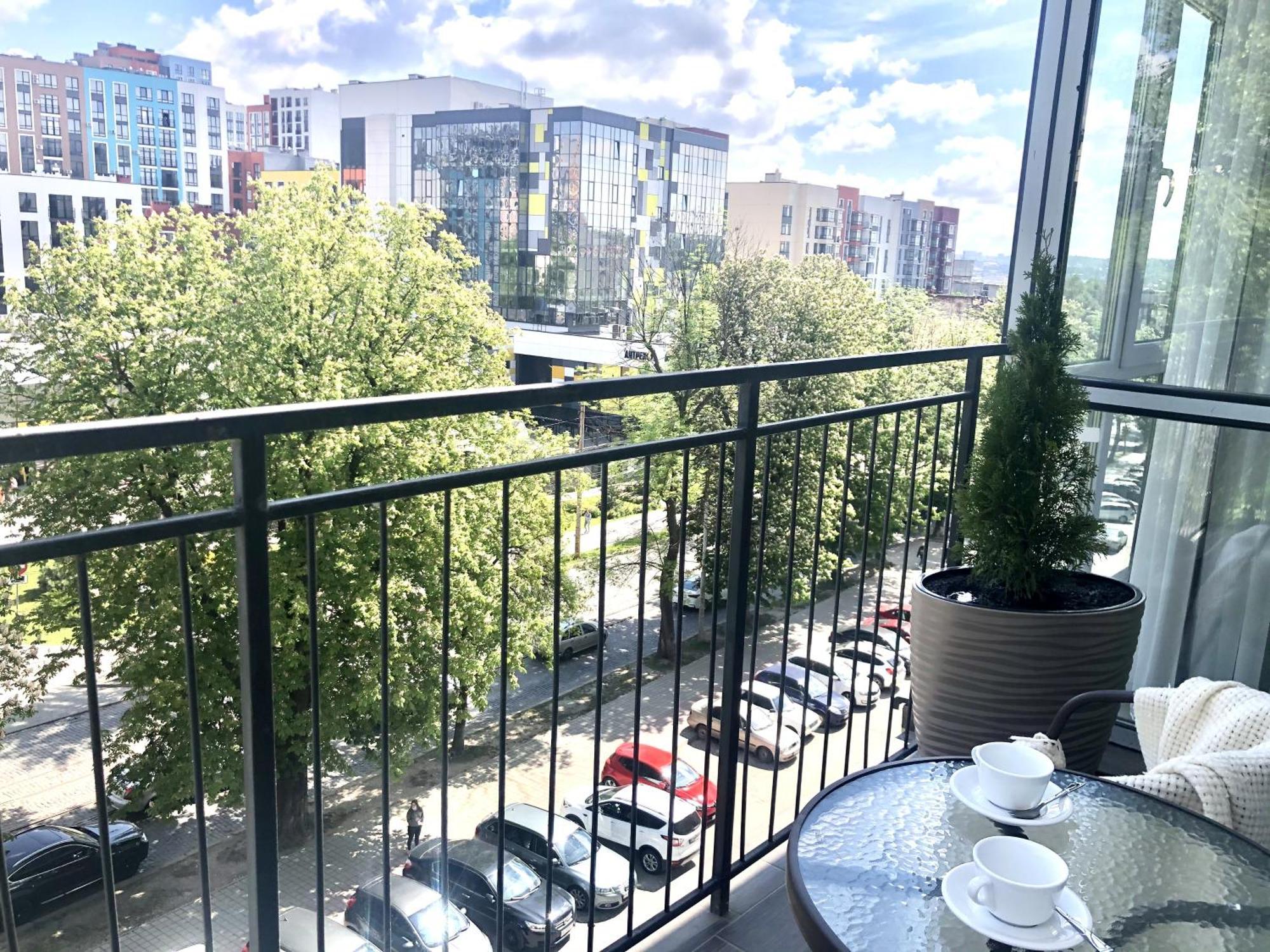 Osapart Comfortable Apartment In A Complex Great Britain Lviv Kültér fotó